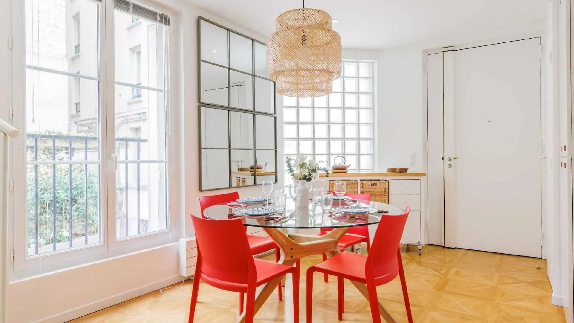 1 Bdr -4p 16th Near Trocadero Lägenhet